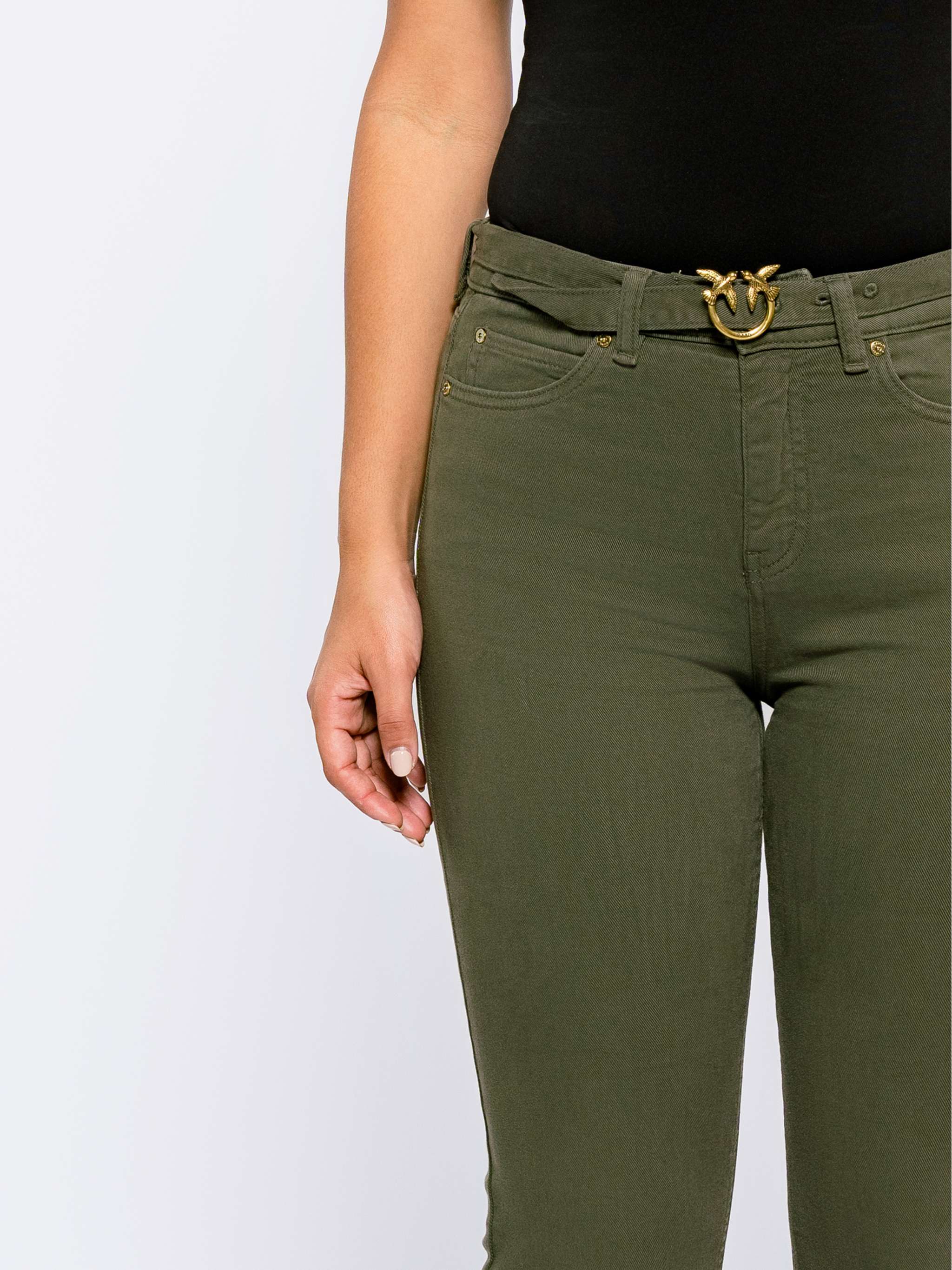 Jeans Flora Flare, color verde oscuro, para Damas